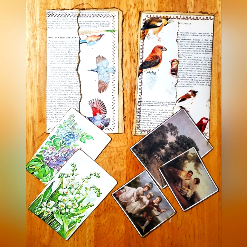 😀 HAND CRAFTED Set of 2 bookpage pockets with ephemera